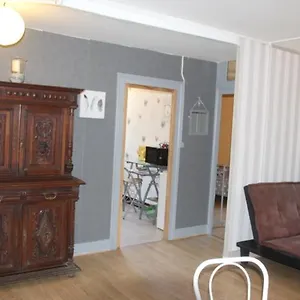 suite-dans-les-dpendances-du-chteau.hotels-rhonealpes.com/