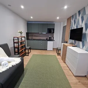 maison-dhtes-avec-3-appartements-et-un-studio.fr-paris.fr/